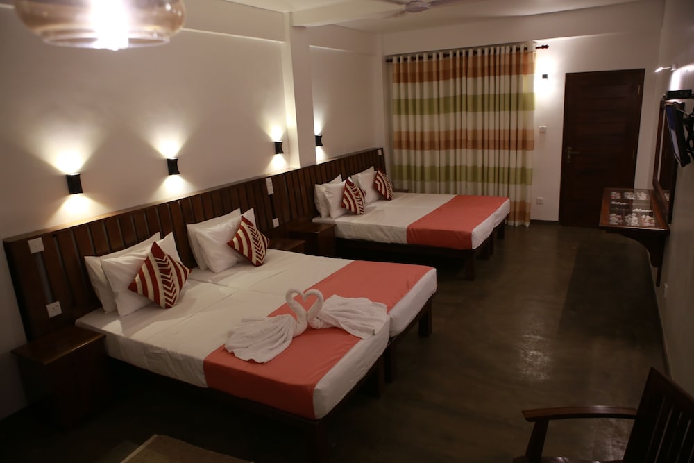Cozy Sea View Inn 10/41