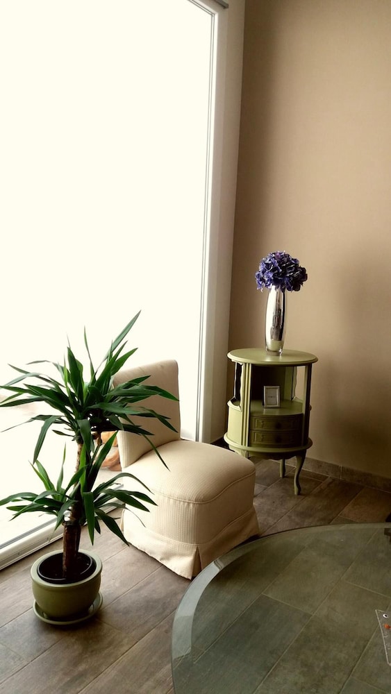 Sorahnia Design House 27/48