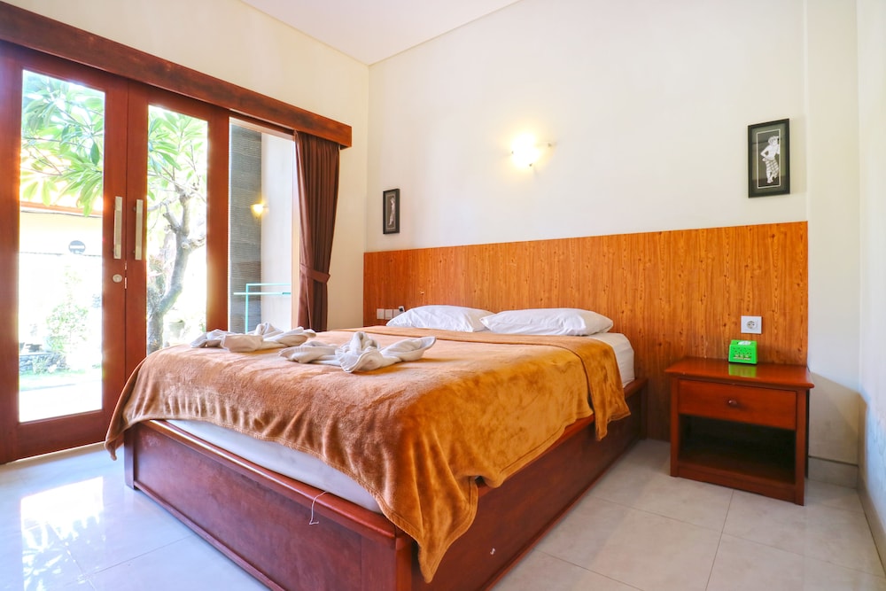 Gora Beach Inn 17/53