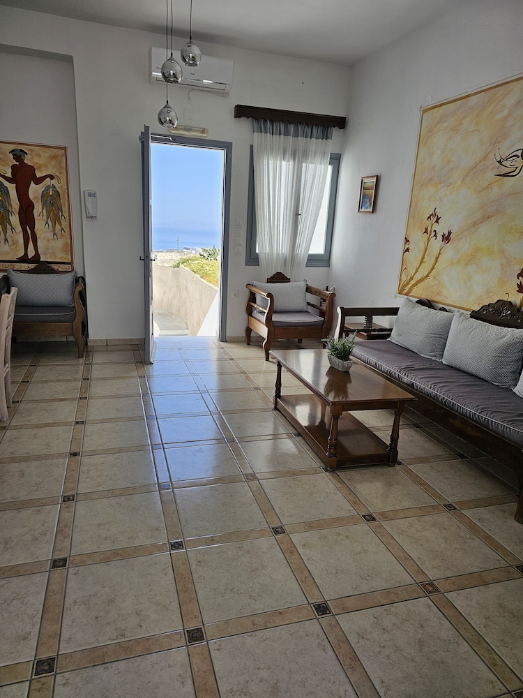 Leta Santorini 39/50