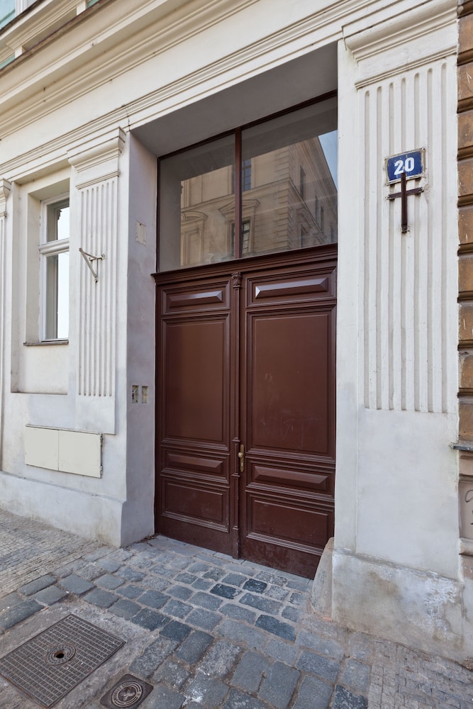 Royal Prague City Apartments 5/50