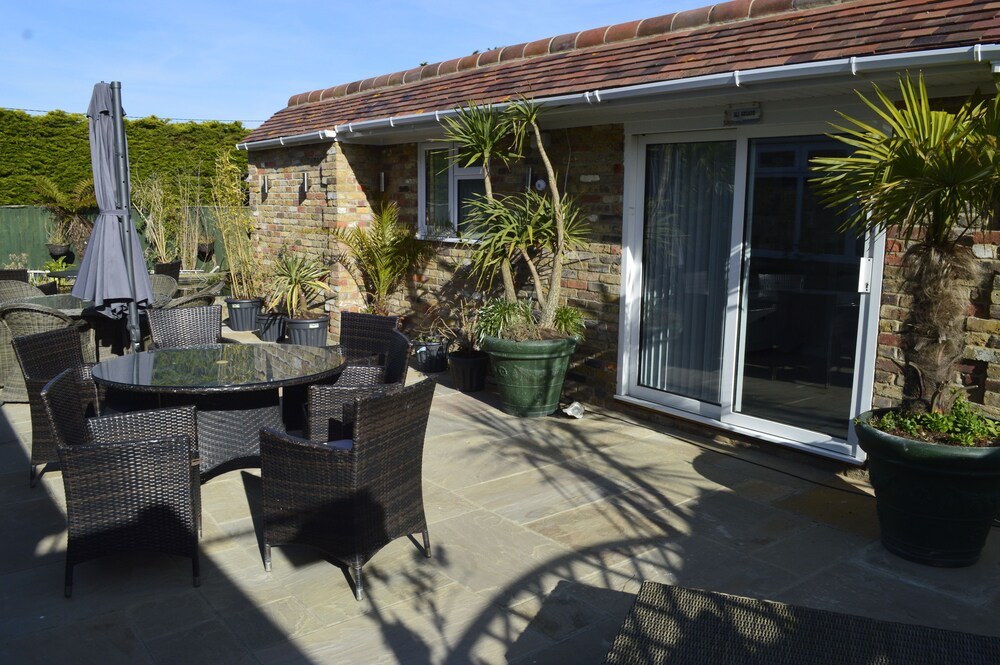 Watersedge Guest House 22/43