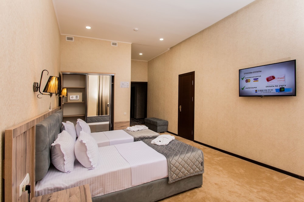 Gabrielle International Hotel 11/50