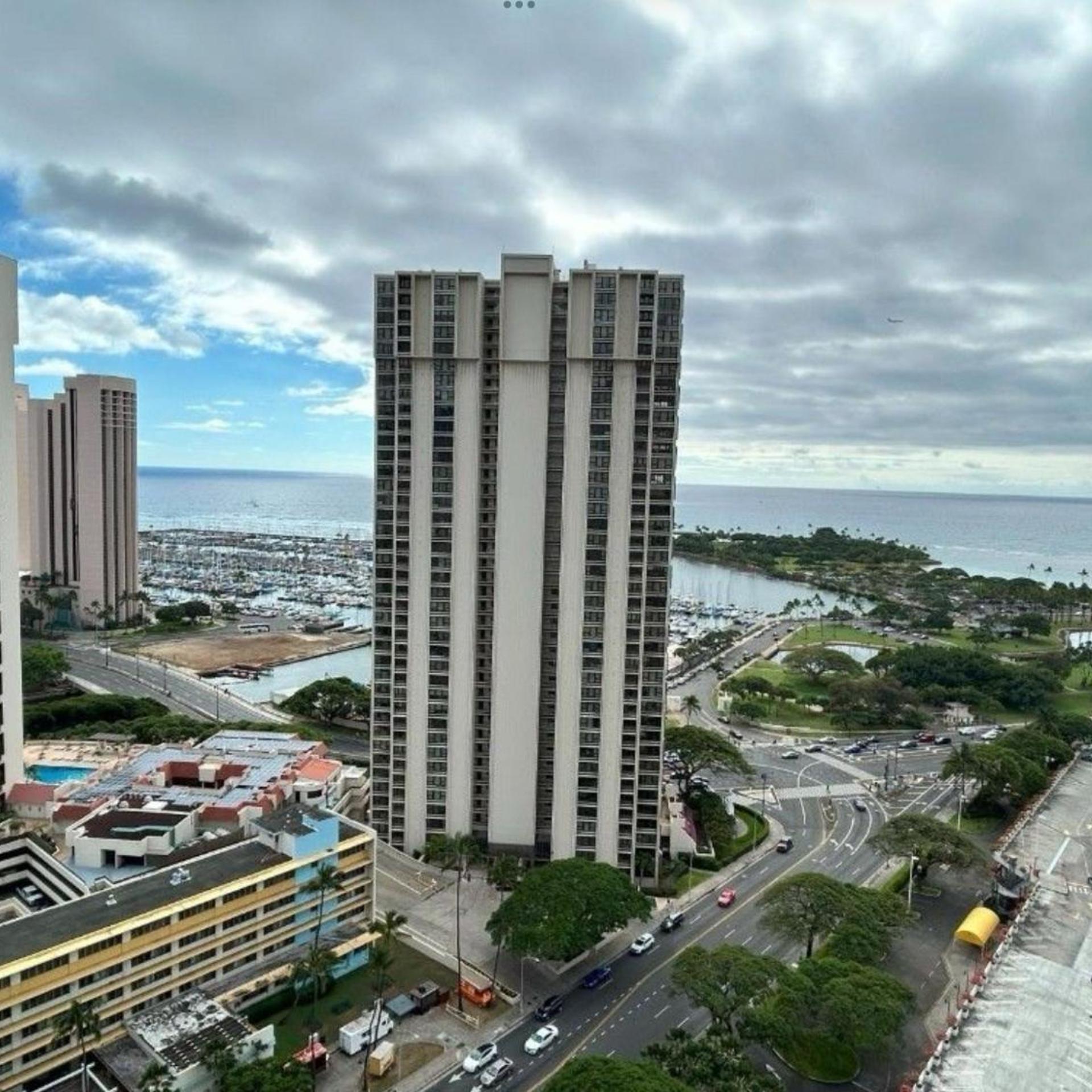Ala Moana Hotel by Final Form 1/24