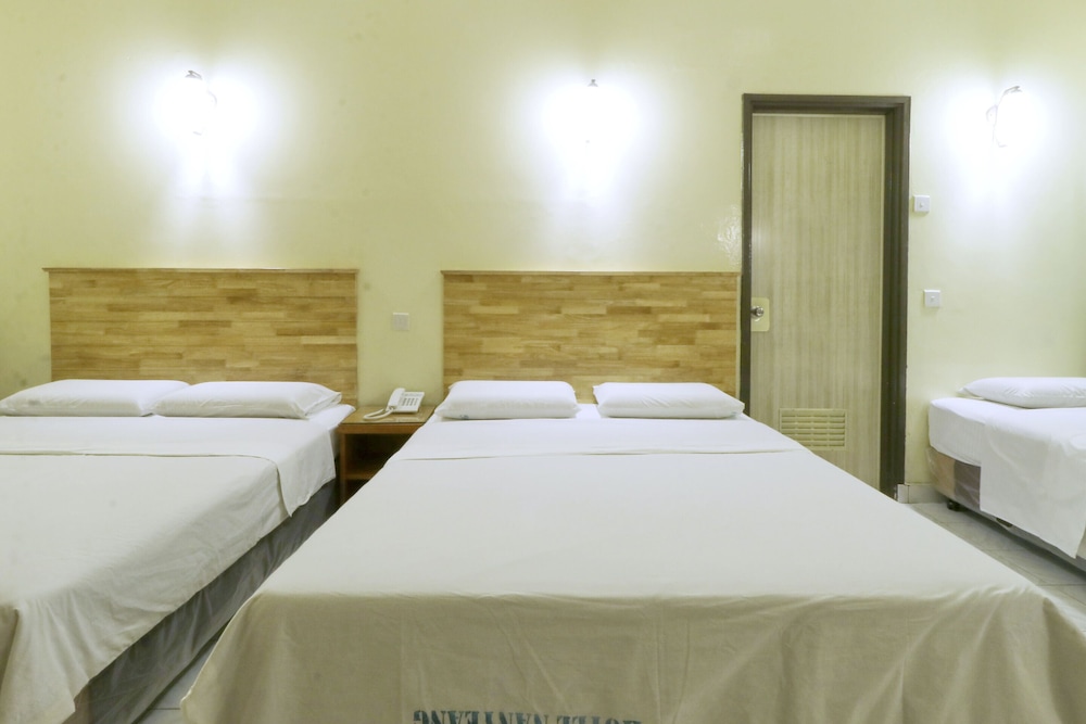 Nan Yeang Hotel 110/126
