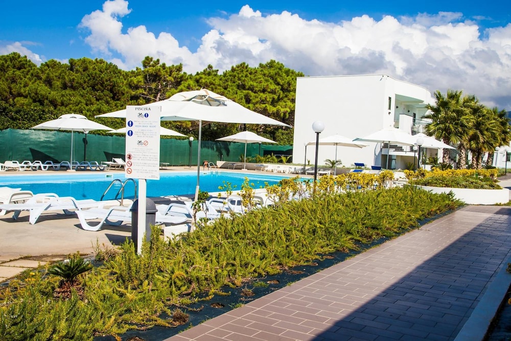 Medea Beach Resort 33/50