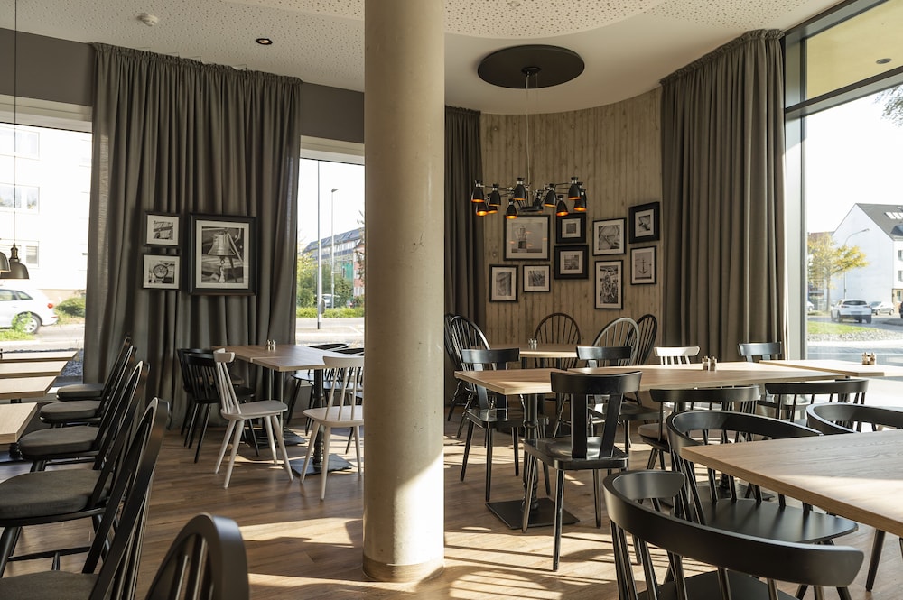 HARBR. hotel Konstanz 47/66
