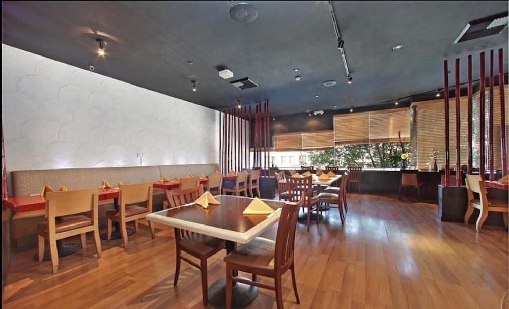 Miyako Hotel Los Angeles 38/39