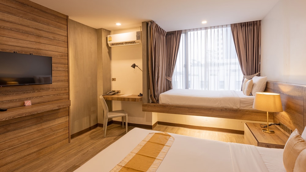 B2 Bangna Premier Hotel 24/43