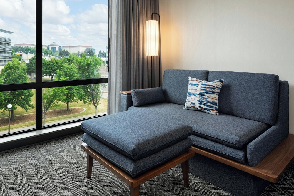 Courtyard by Marriott St. Paul Downtown 17/50