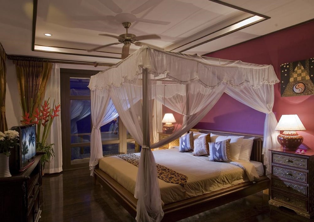 3 BEDROOMS, VILLA, PRIVATE POOL