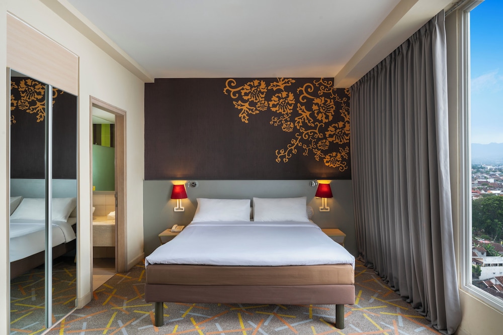 غرفة عائلية بسرير كينج وسرير بطابقين، Ibis Styles Malang 8/17