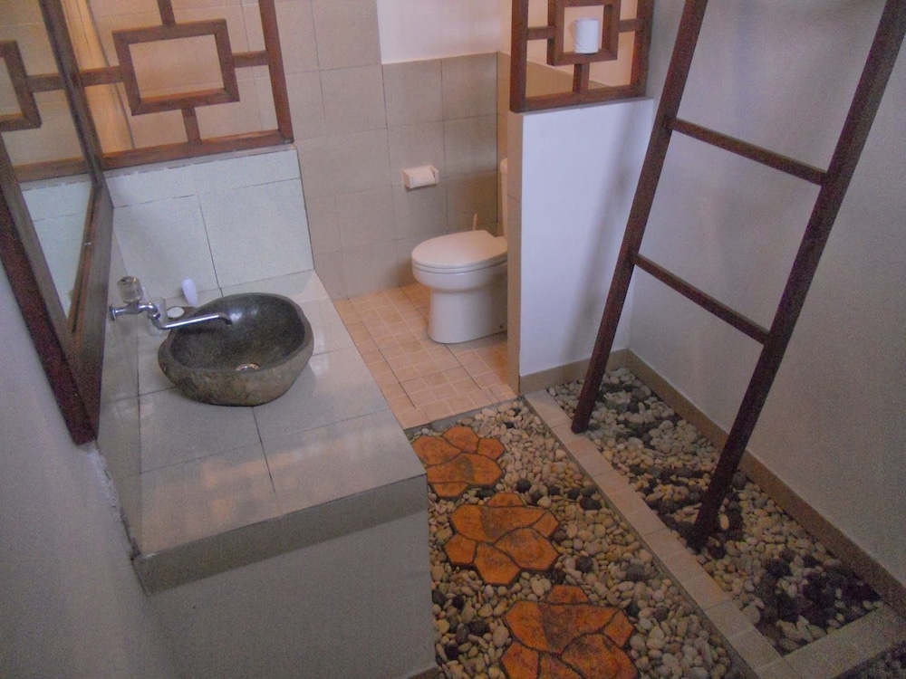 Gili Smile Bungalows 50/50