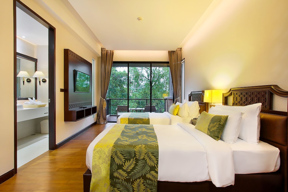 DELUXE, TWIN BEDS