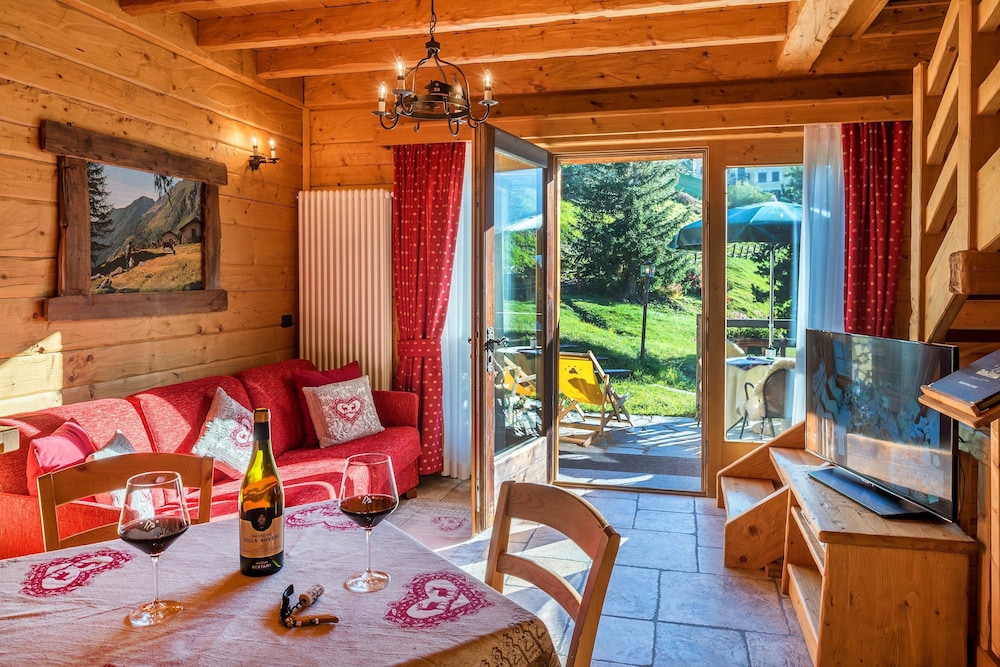 Park Chalet Village 34/50