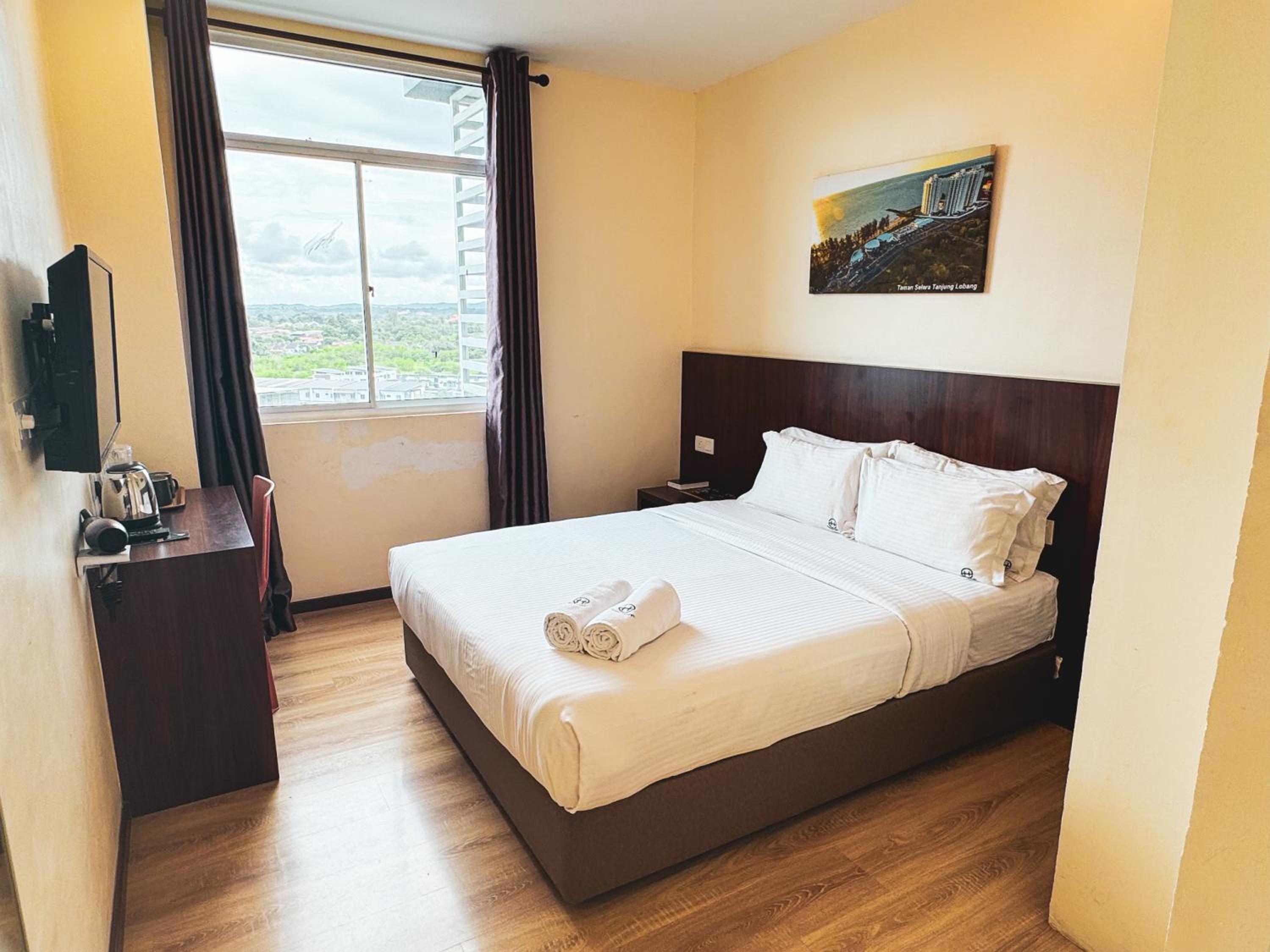 Emart Hotel (Riam) Sdn Bhd 25/50