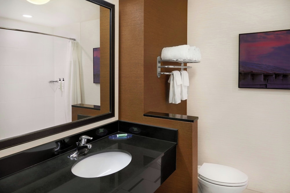 Fairfield Inn Suites Reading Wyomissing 50/51