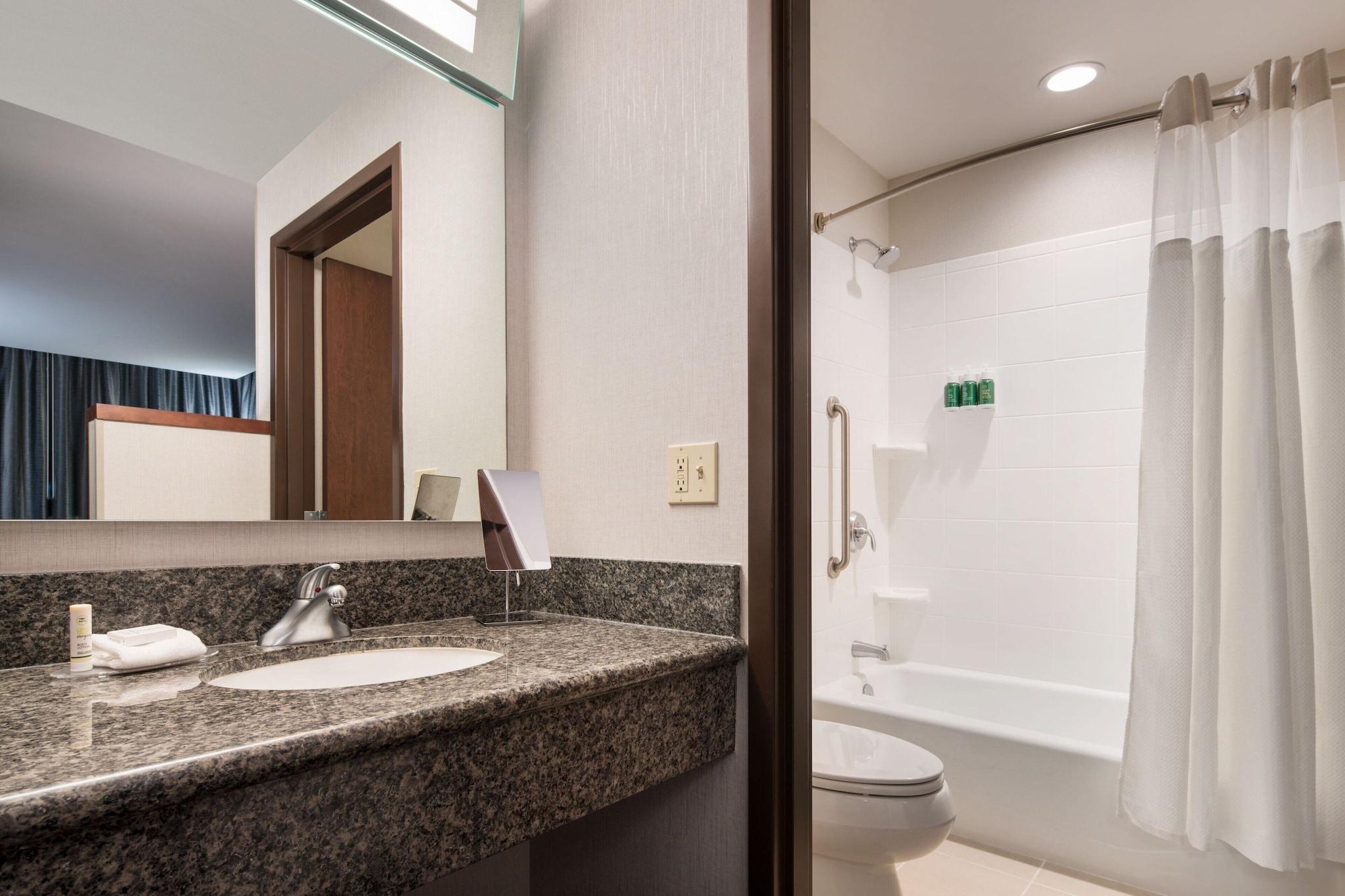 Room, Quadruple, Bay View، Courtyard Seattle Downtown Pioneer Square 4/5