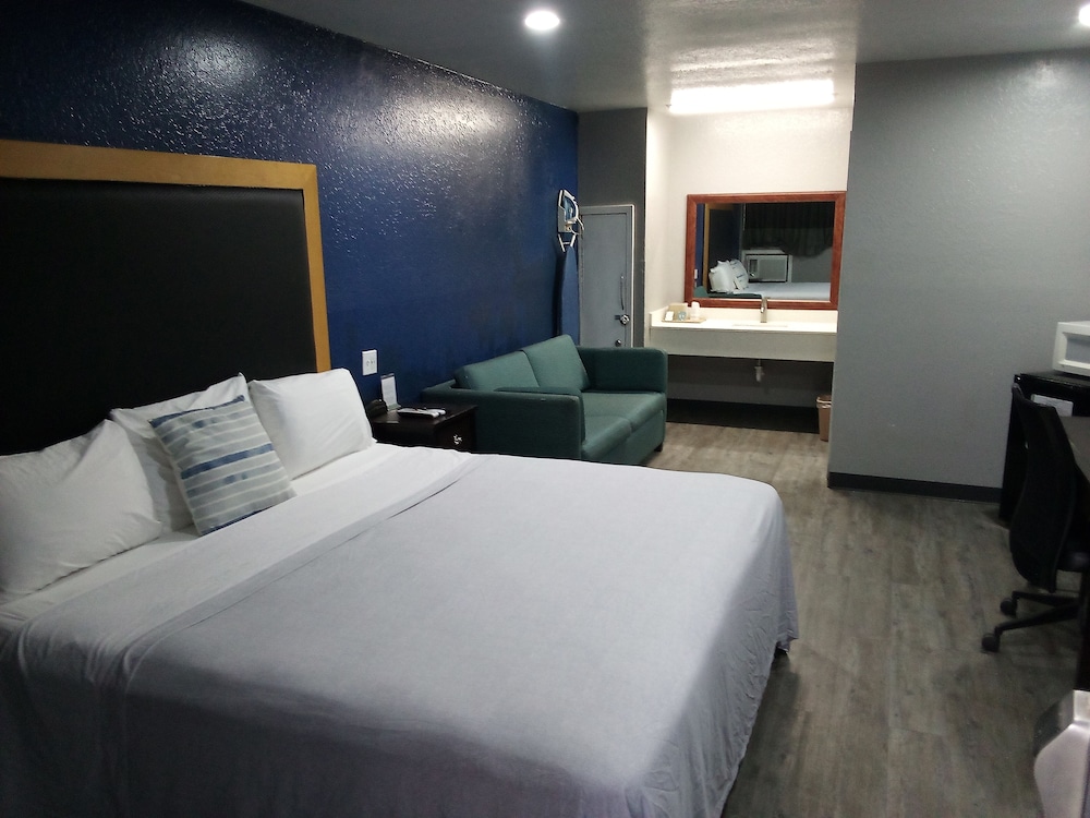 OYO Hotel Waldron AR - Hwy 71 14/52