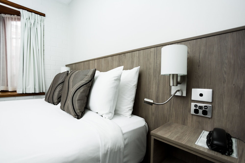 Bay Hotel Apartments 22/48