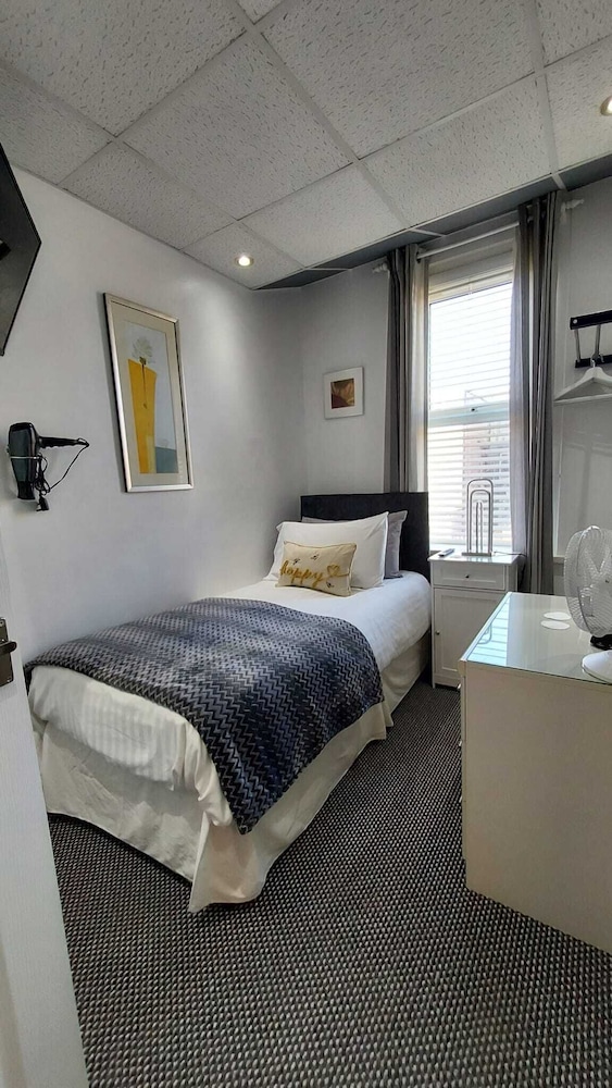 Rock Dene Hotel - Guest House 7/50