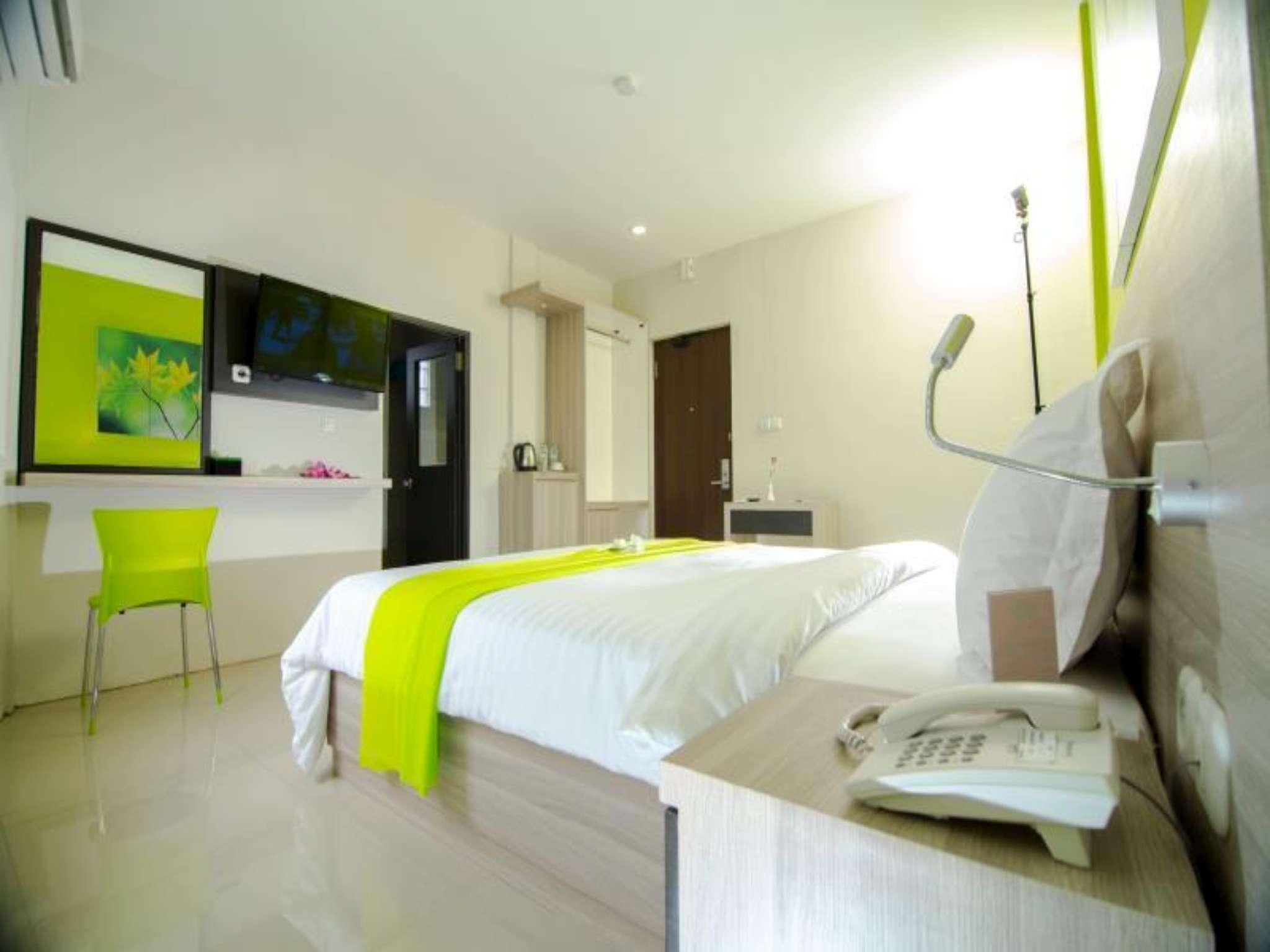 Fresh Hotel Sukabumi 20/35