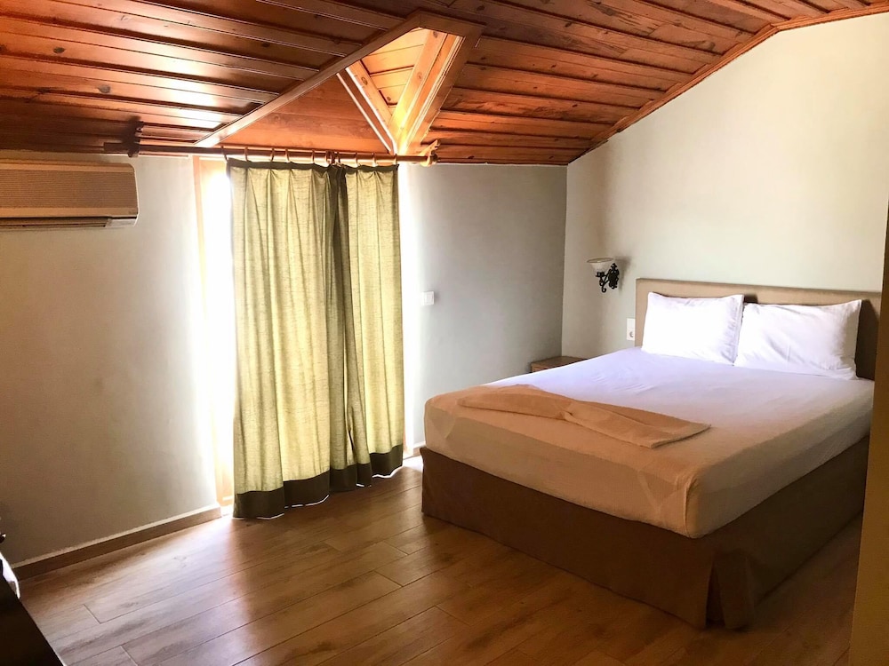 Akkent Garden Hotel 24/63