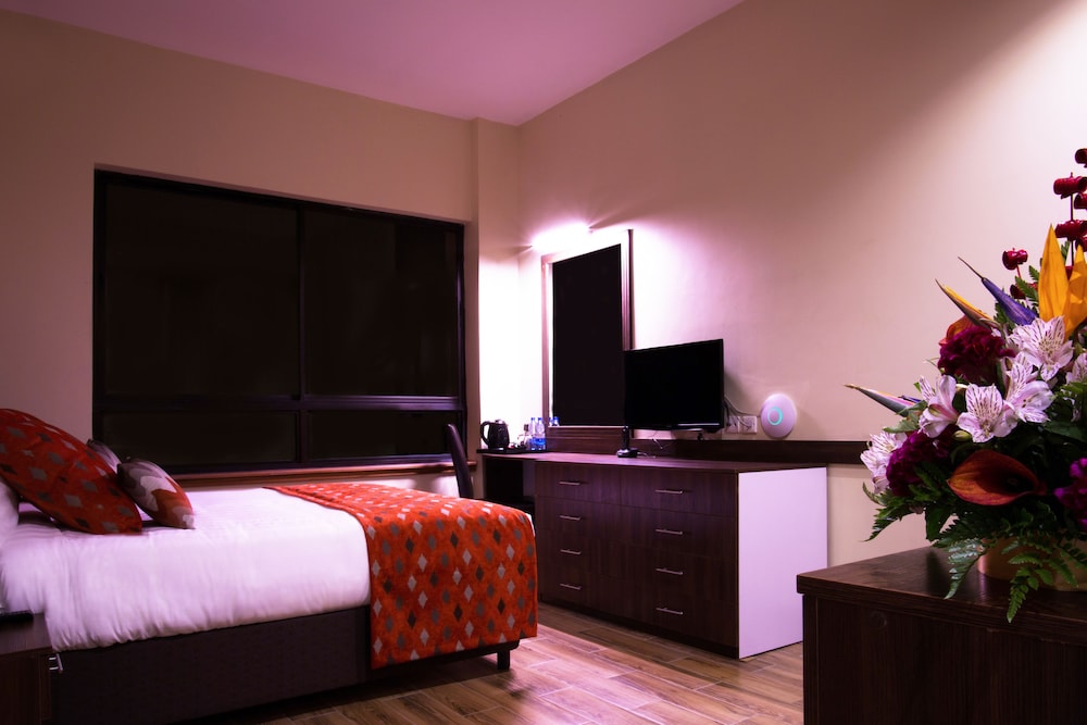 Bidwood Suite Hotel 19/50
