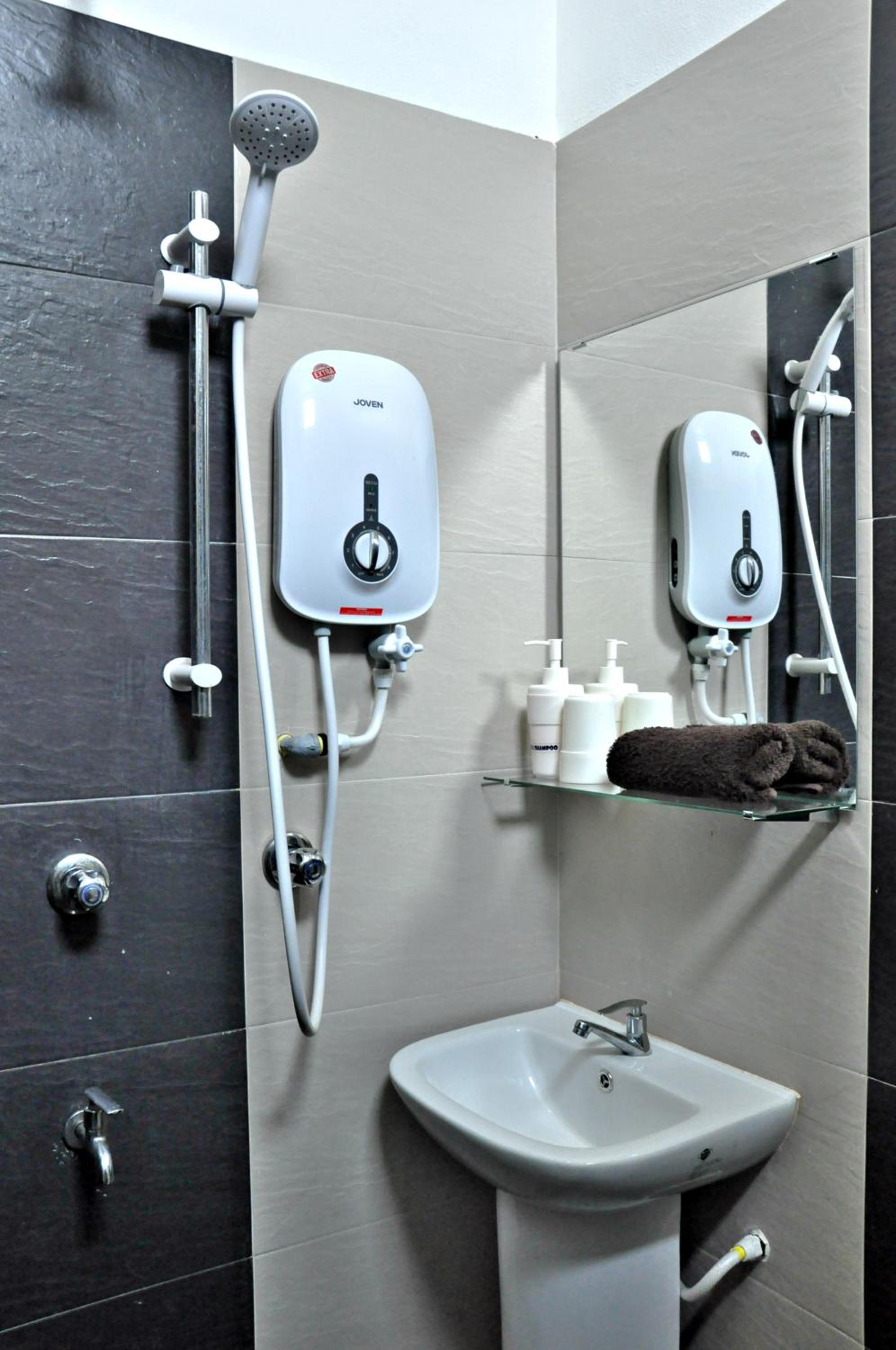OYO 535 Tanjong Inn 32/32