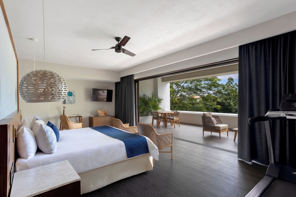 Allure, Junior Suite, King Bed, Jungle View, Adult Only