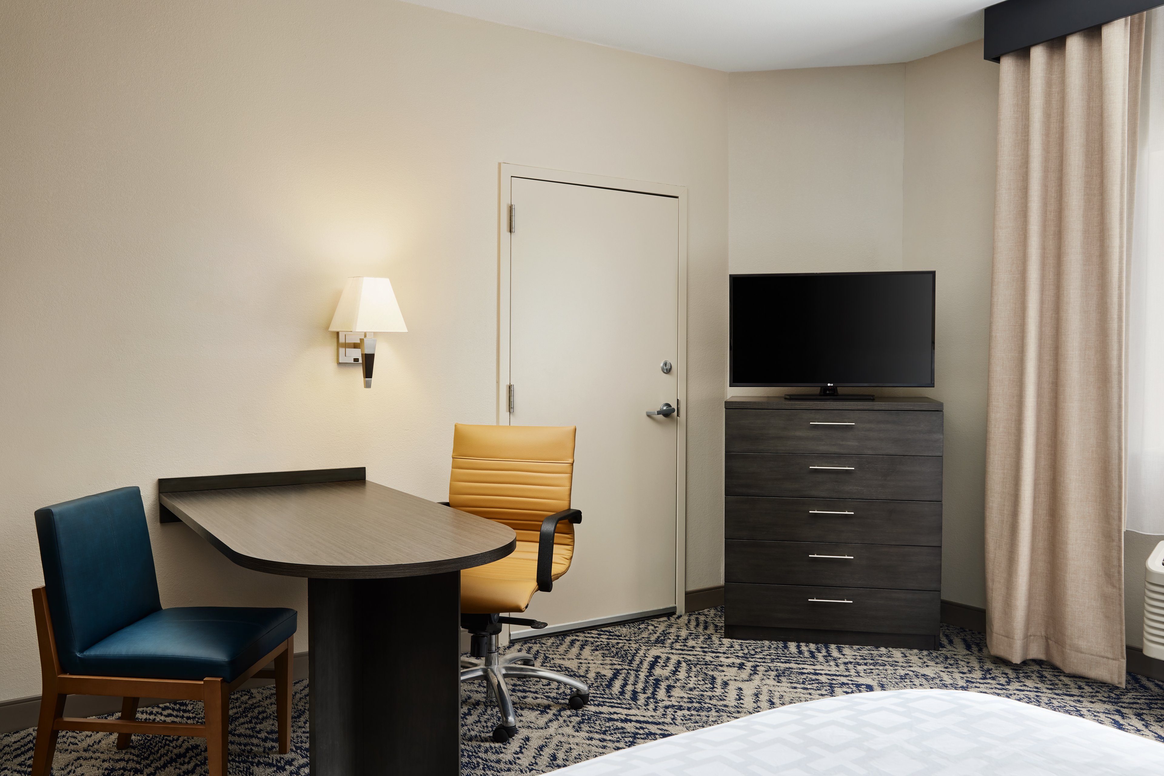 Candlewood Suites Charleston - Northwoods, an IHG Hotel 42/50