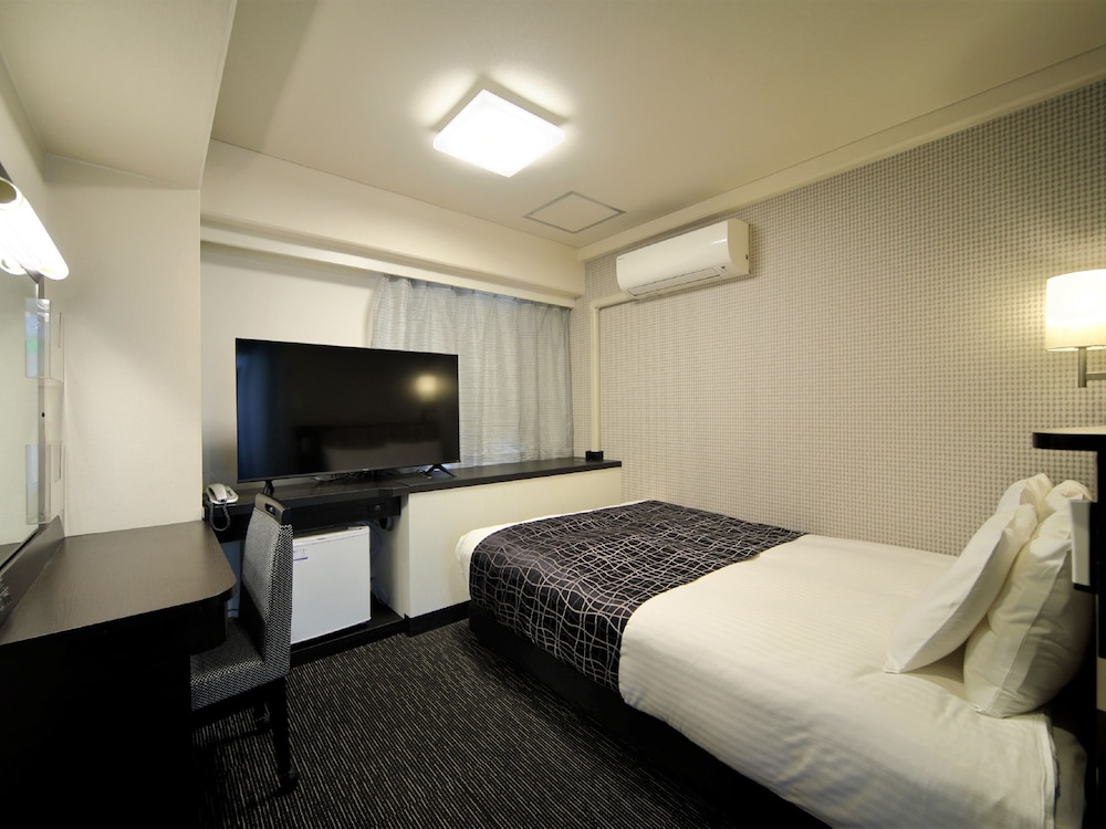 ROOM, DOUBLE BED, SMOKING