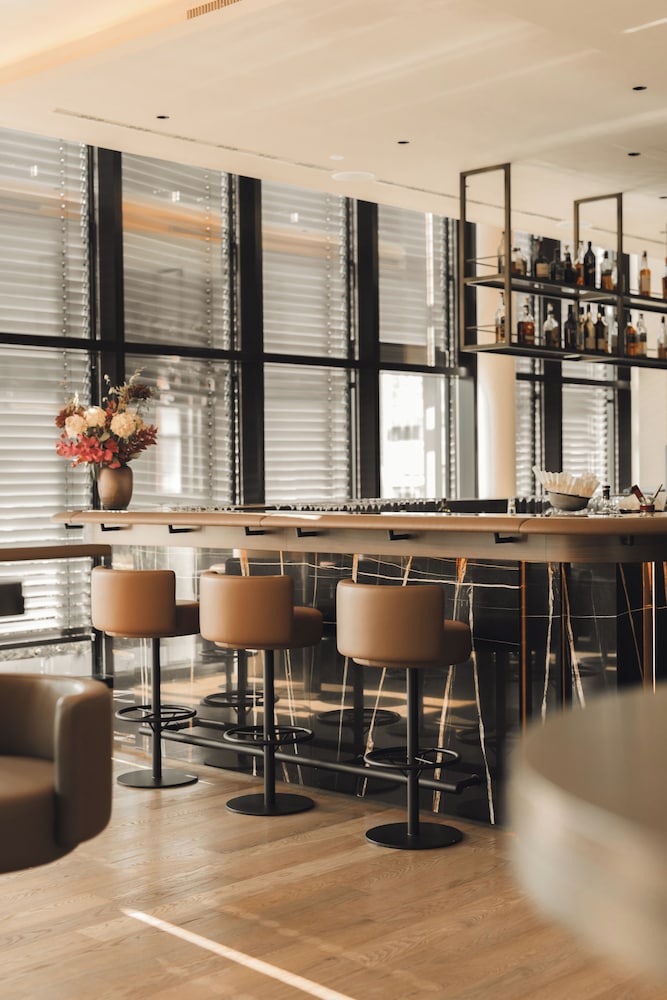 The Penz Hotel 45/57