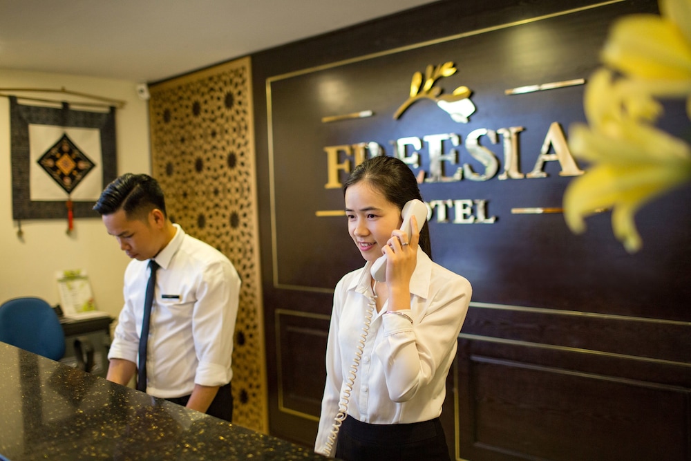 Freesia Hotel 41/72