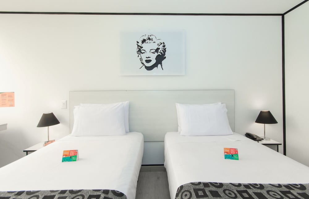 Pop Art Hotel Y Centro De Convenciones 36/70
