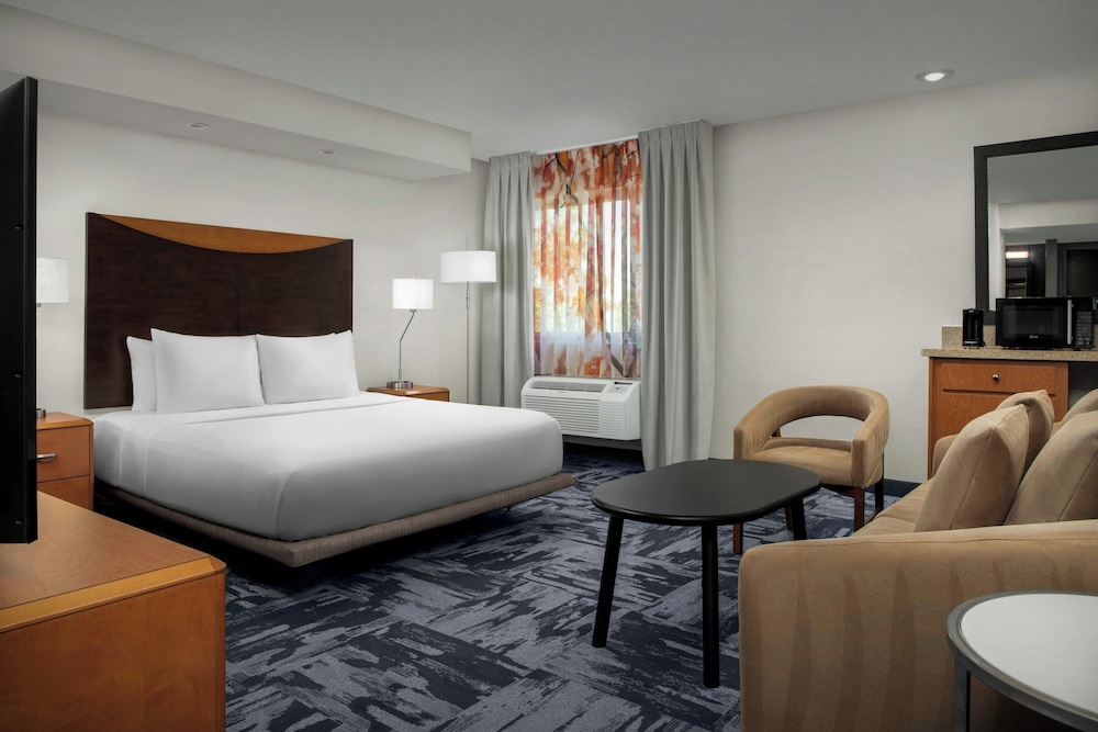 Room, King Bed, Sofa
