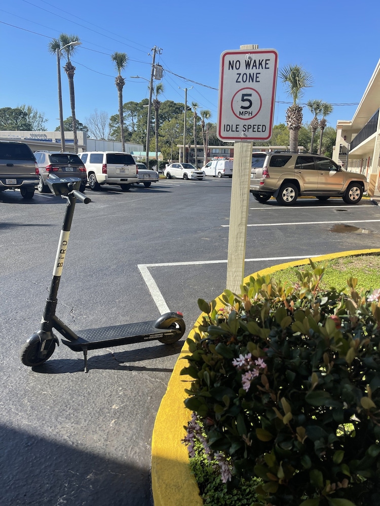 Hole Inn the Wall Hotel - Sunset Plaza - Fort Walton Beach 27/50