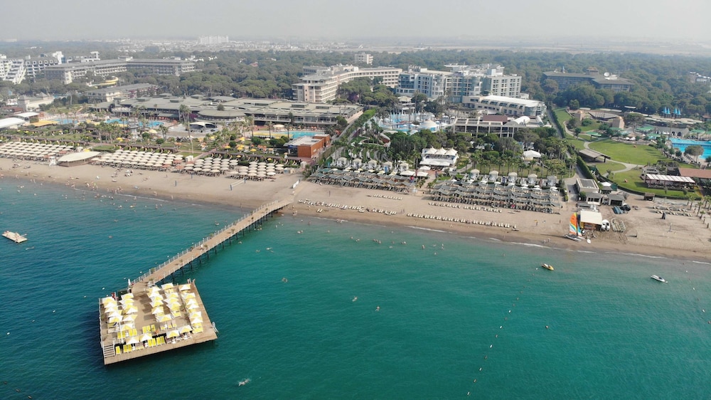 Limak Atlantis Deluxe Hotel & Resort 45/46