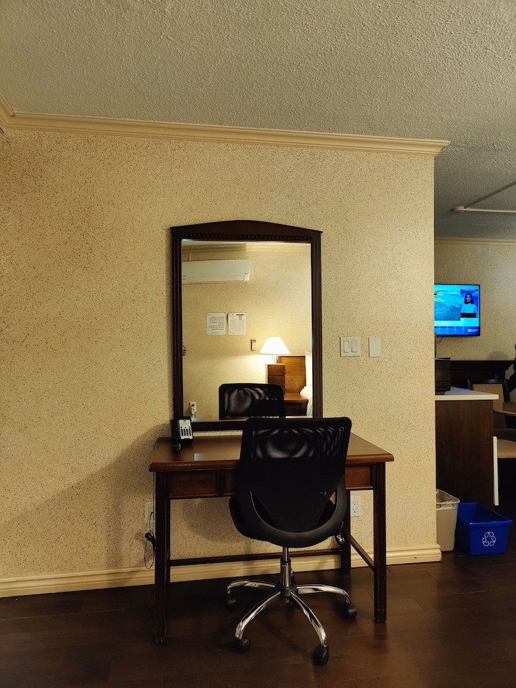 Divya Sutra Suites on Robson Downtown Vancouver 32/42