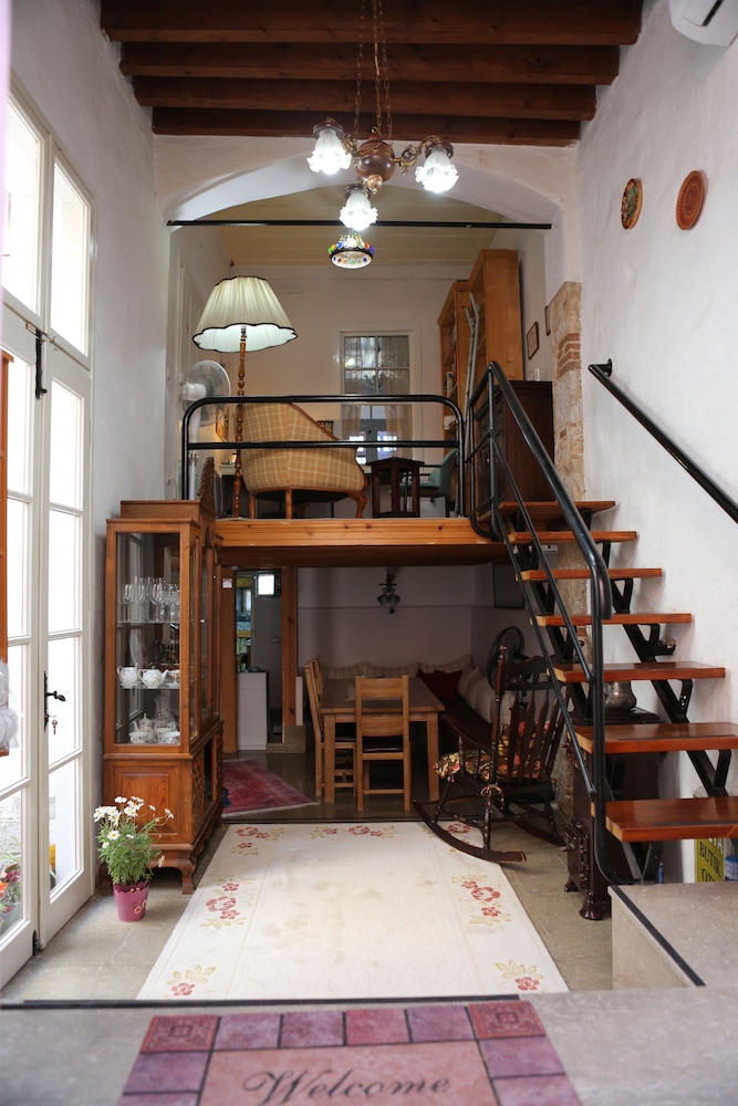 Eolya Guest House 44/50