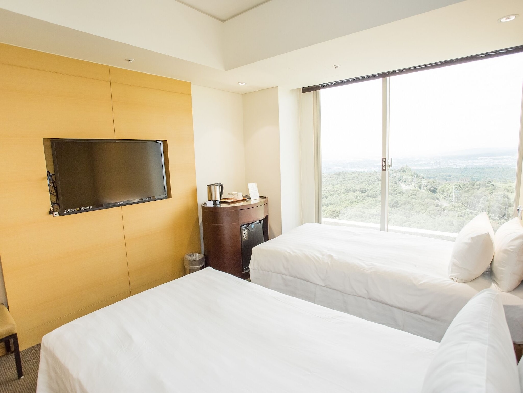 ECONOMY, TWIN BEDS
