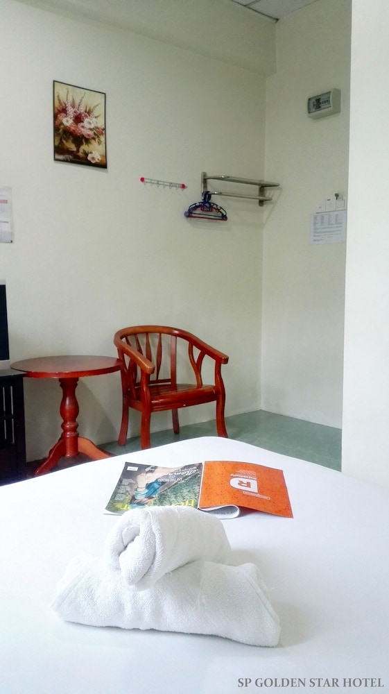 Sp Golden Star Hotel 15/25