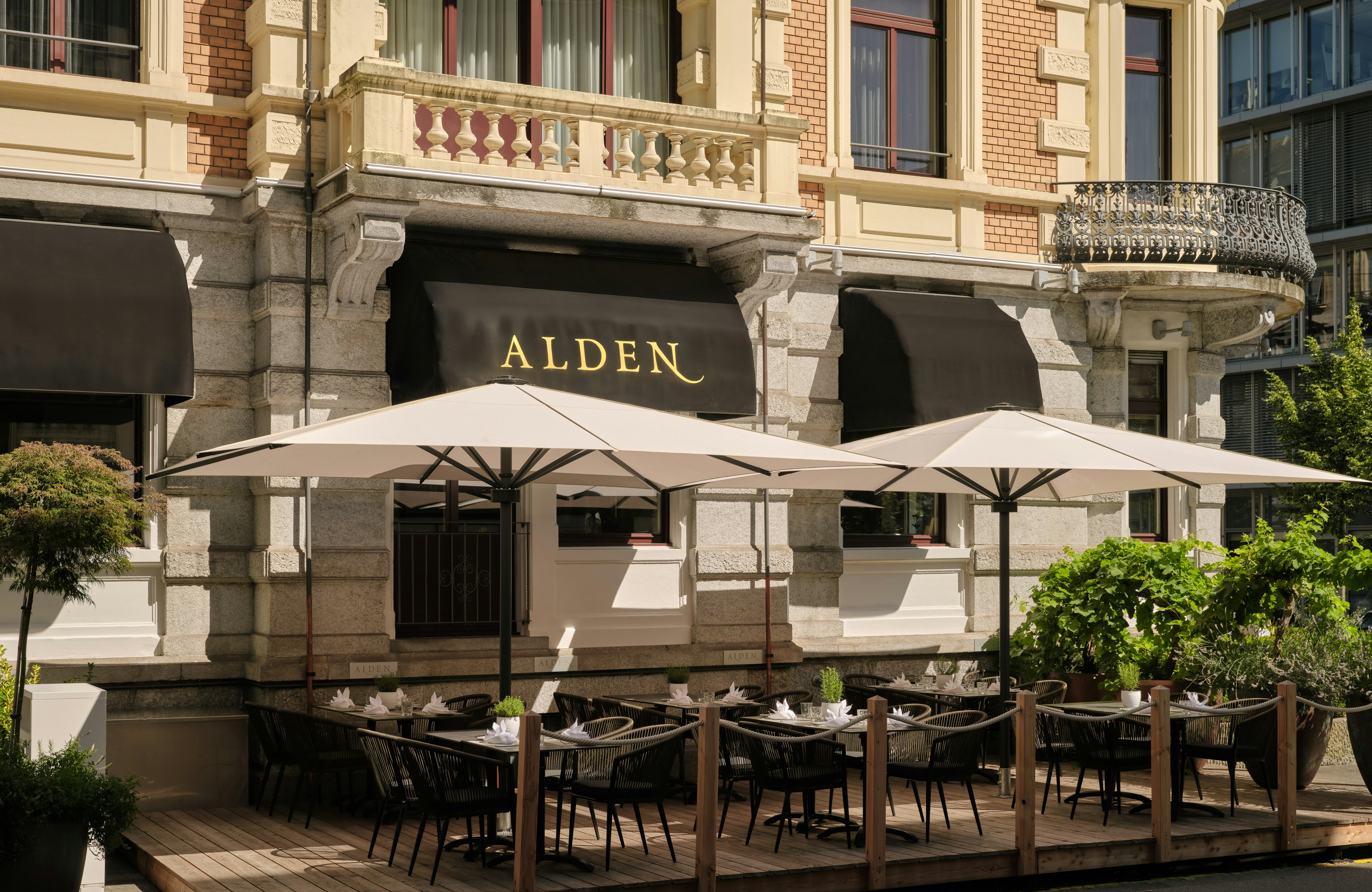 Hotel Alden Splugenschloss Zurich - Leonardo Limited Edition 1/36