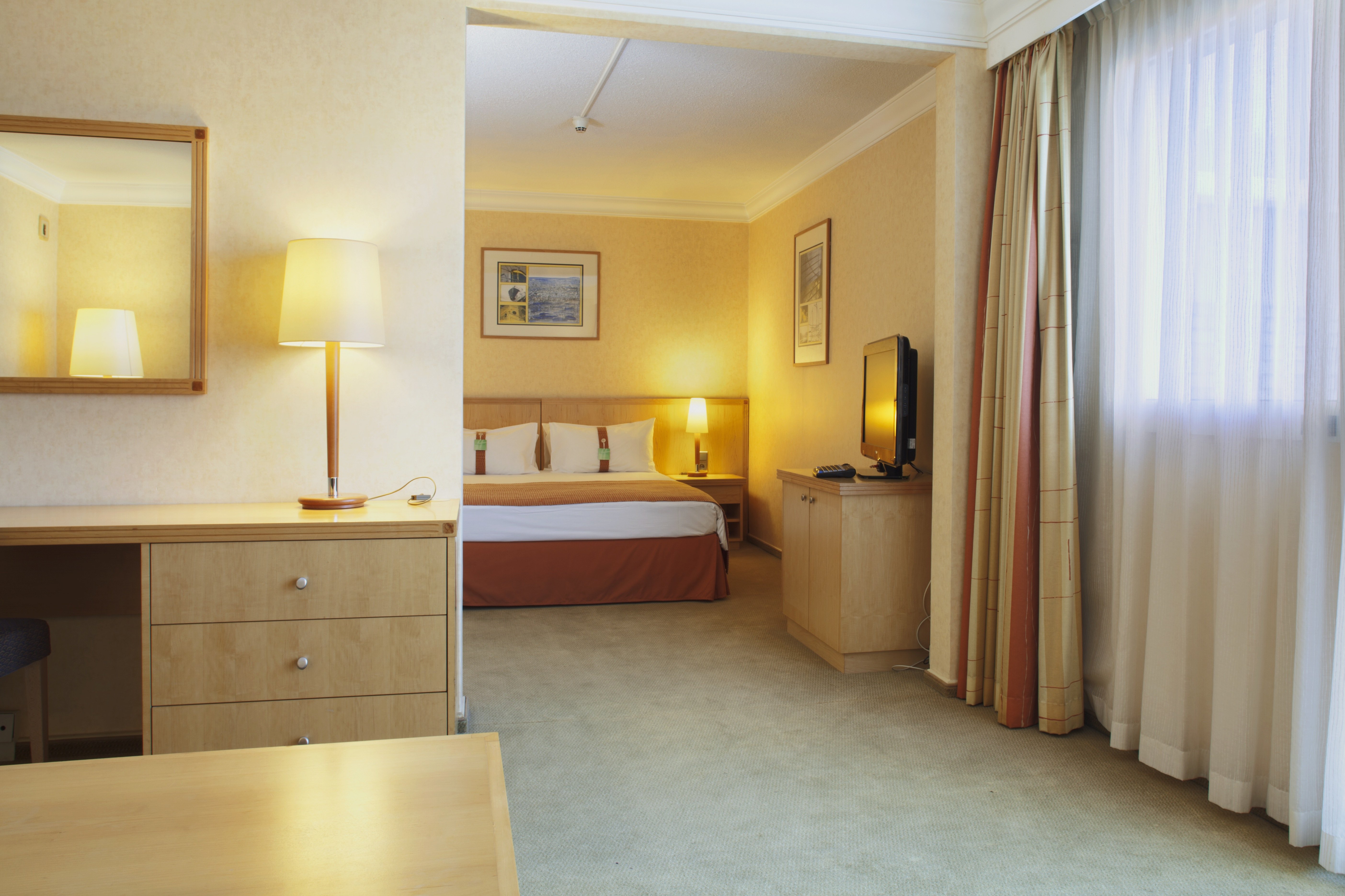 Holiday Inn Calais 10/34