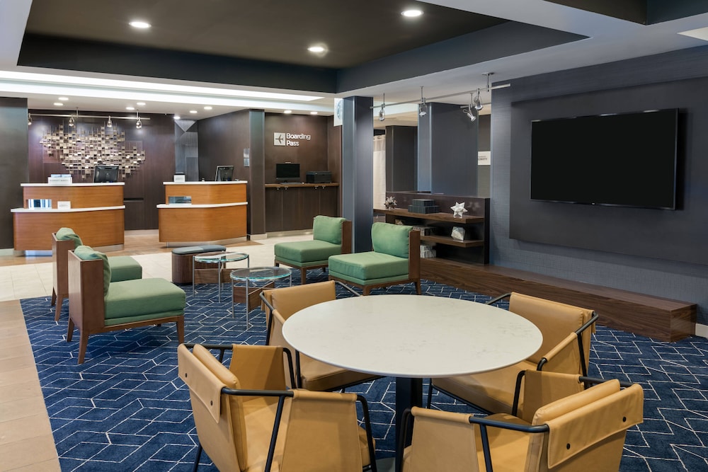 Courtyard by Marriott Tallahassee North/I-10 Capital Circle 35/53