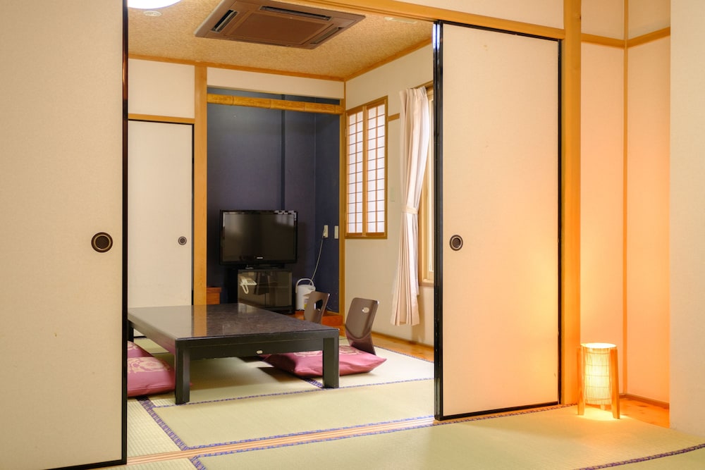 JAPANESE, STANDARD, SHARED BATHROOM