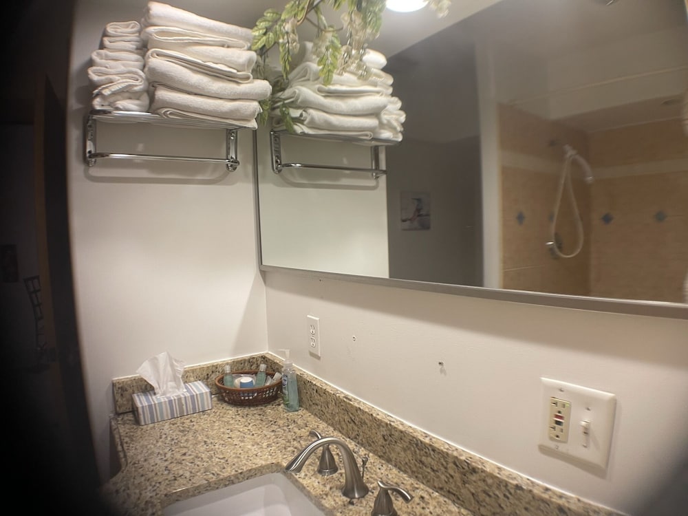7 Gables Inn Suites 49/50