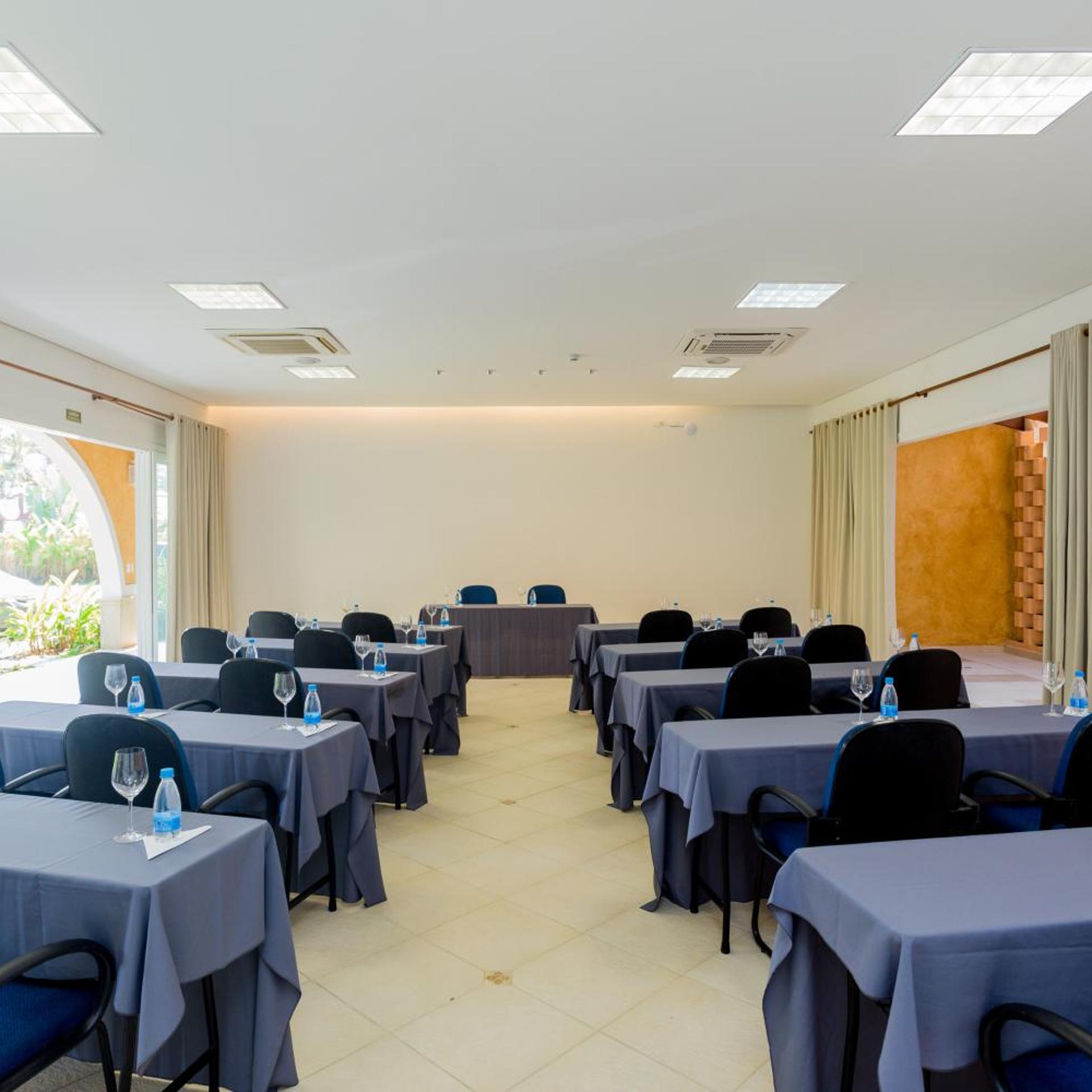 Beach Hotel Cambury 42/60