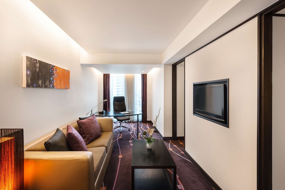 RADISSON SUITES BANGKOK SUKHUMVIT 46/73