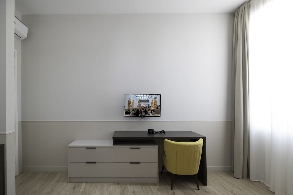 Plaka Arch Suites 30/41